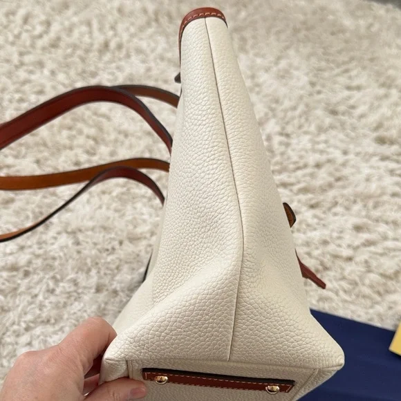 Dooney & Bourke Tan and Brown Tote Bag - Picture 6 of 9